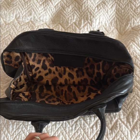 Elegant Black Leather Handbag